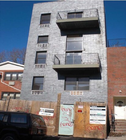 Primary Photo - 119 Hart Street