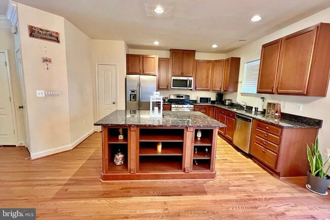 Foto del edificio - 4905 Potomac Highlands Cir