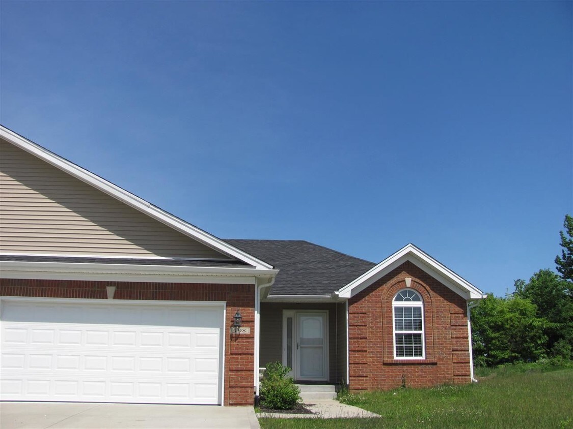 198 Applewood Ln, Elizabethtown, KY 42701 Townhome Rentals in