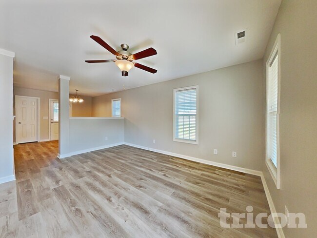 Foto del edificio - 2410 King Malcolm Ln