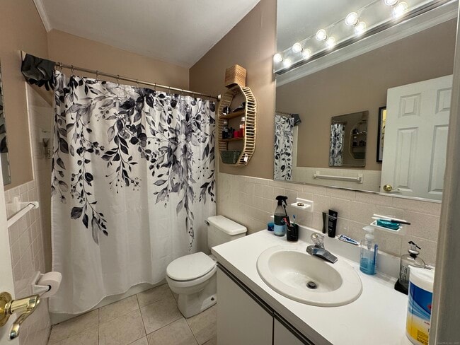 Foto del edificio - 21 Balance Rock Rd