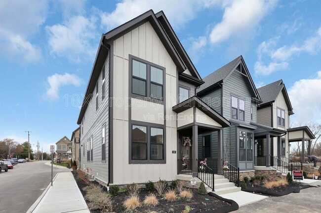 Building Photo - 105 Encore Park Bend