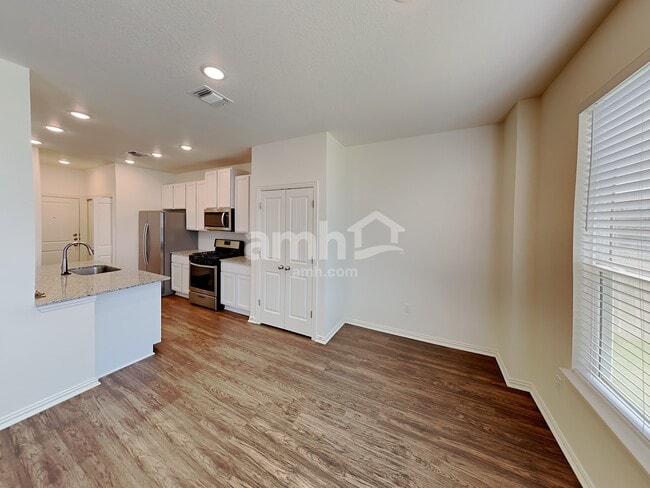 Building Photo - 2716 Geronimo Creek