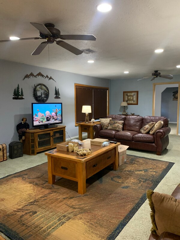Foto del edificio - 958 S Woodland Rd