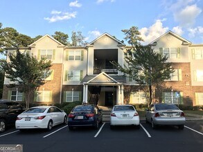 Building Photo - 13104 Fairington Ridge Cir