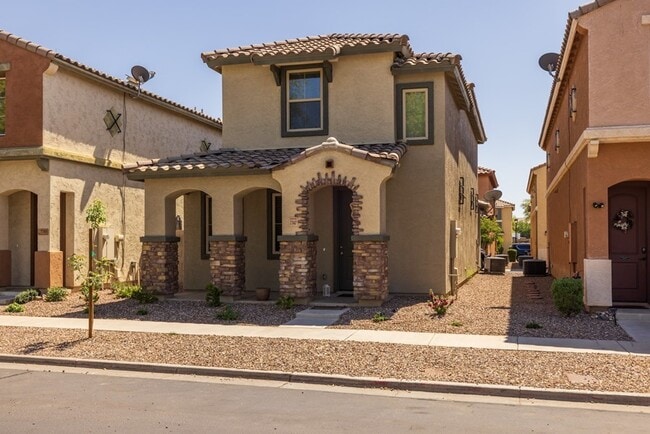 Building Photo - Beautiful home for rent in Vinsanto!