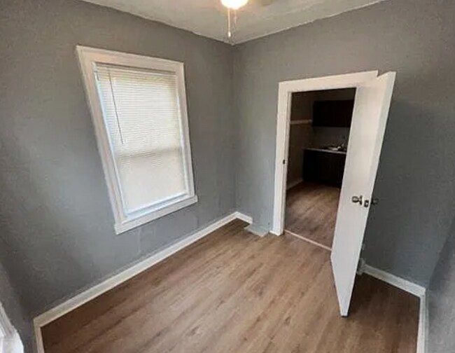 Building Photo - Freshly Renovated 3-Bedroom Home in South ...