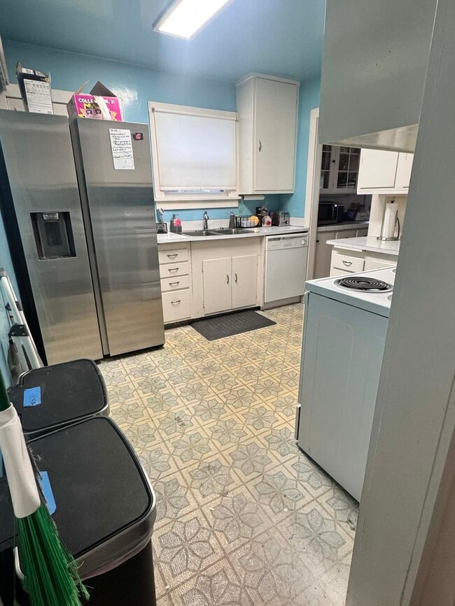 Foto del edificio - 1005 NE Duncan Ln