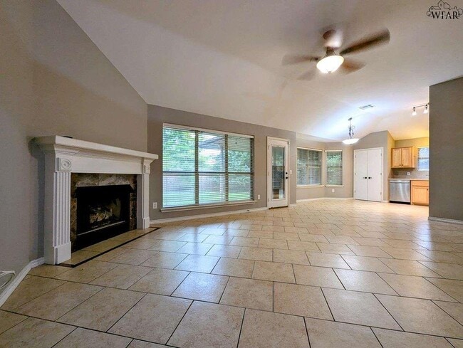 Building Photo - 5509 Long Leaf Dr