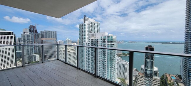 Building Photo - 1010 Brickell Ave