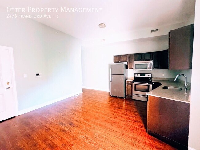 Foto del edificio - 2476 Frankford Ave