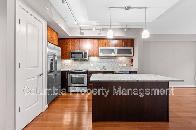 Photo - 1025 1st St SE Apartment