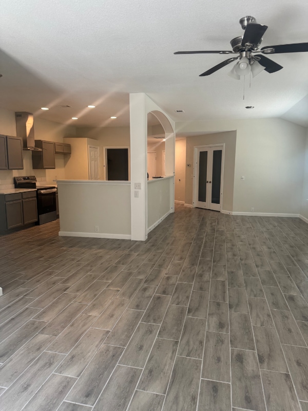 Building Photo - 15727 Cotton Tail Ln