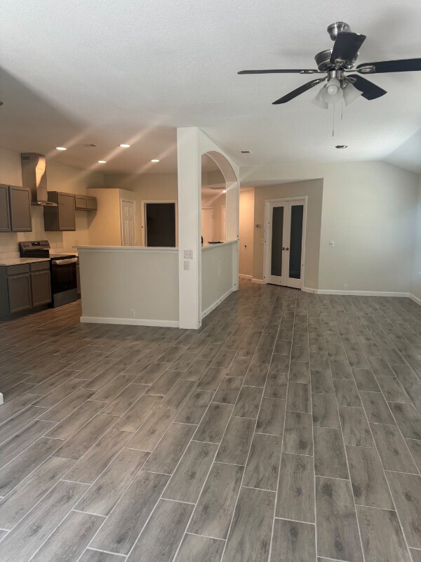 Foto del edificio - 15727 Cotton Tail Ln