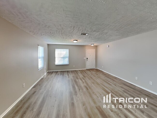 Building Photo - 1302 Kaiser Dr