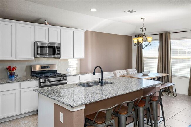 Building Photo - 5813 Casstello Dr