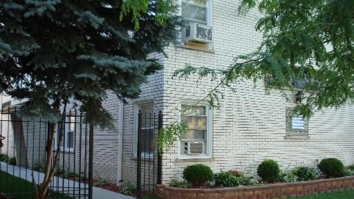 Building Photo - 5724 W Lawrence Ave