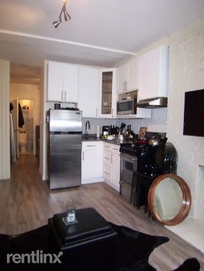 Foto del edificio - 441 W 49th St