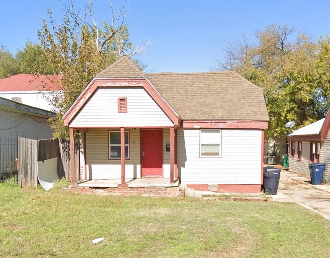 Primary Photo - 1023 NW 31st St