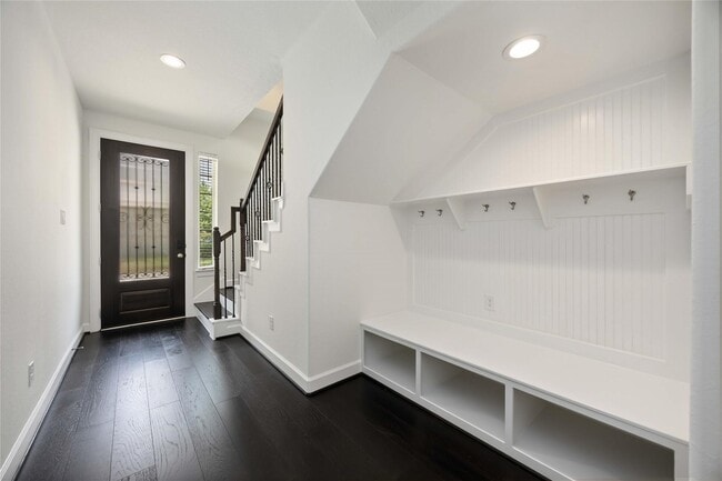 Building Photo - 4012 Centre Valley Ln