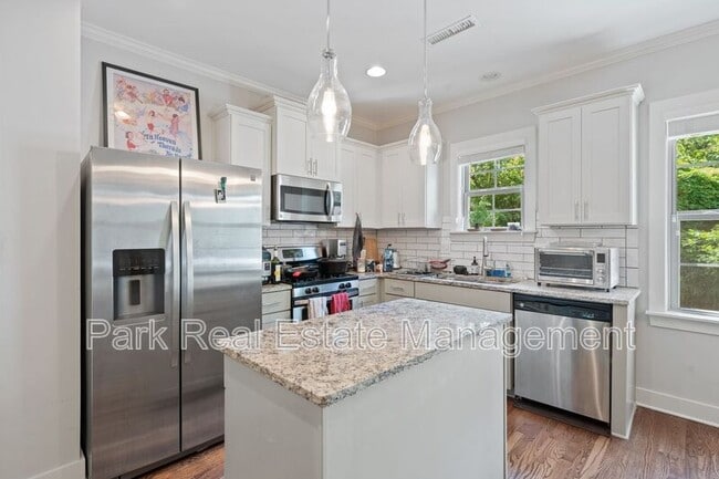 Foto del edificio - 1111 W Murray Ave