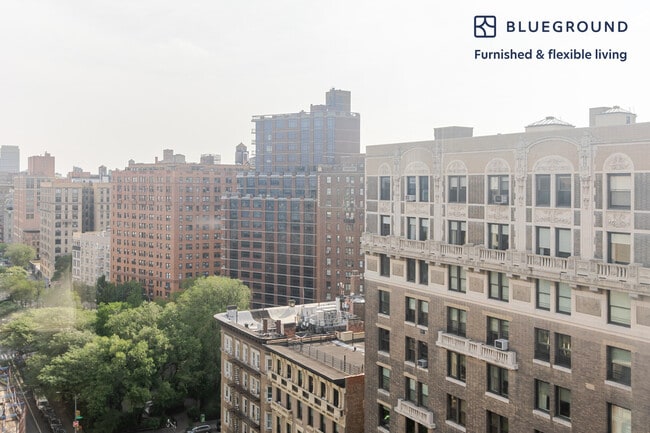 Building Photo - 915 W End Ave