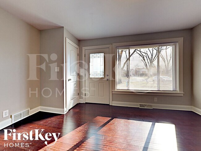 Foto del edificio - 1546 Highridge Pkwy