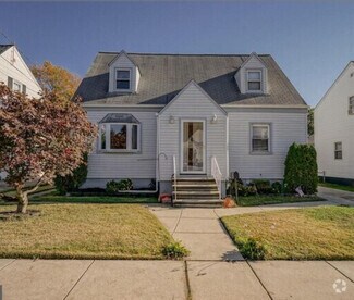 Building Photo - 1113 Logan Ave