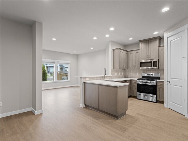 Foto del edificio - 16742 SE Scouters Mountain Rd