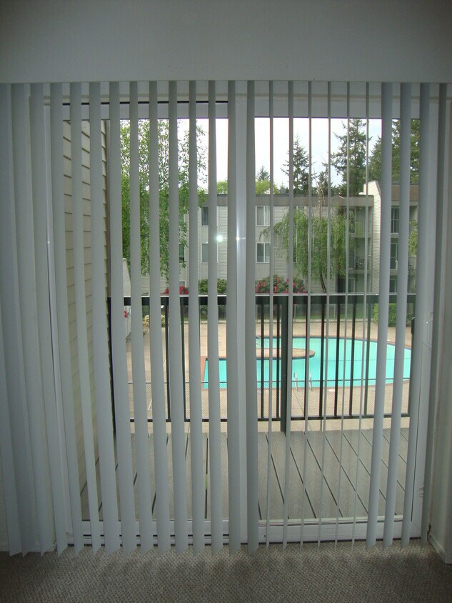 Building Photo - 14600 NE 32nd St