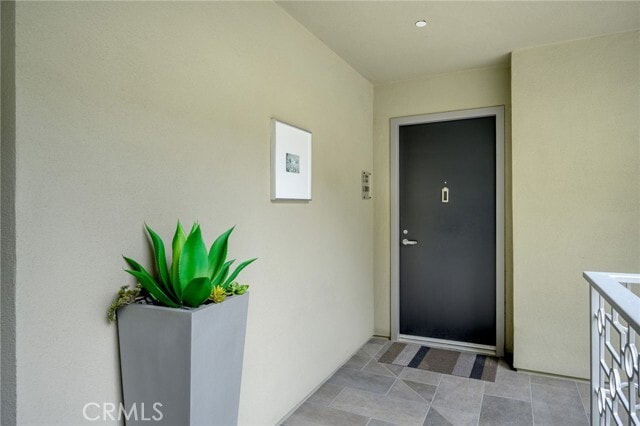 Building Photo - 11023 Fruitland Dr