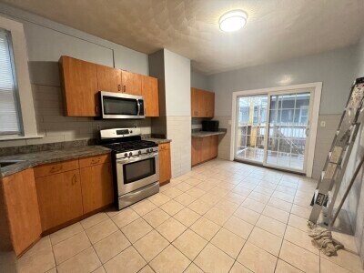 Building Photo - 67 Morris St