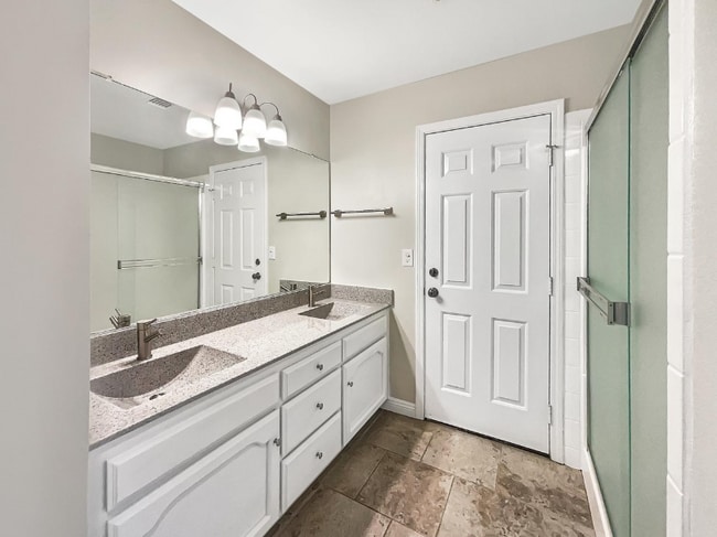 Building Photo - 1172 Willow Creek Dr