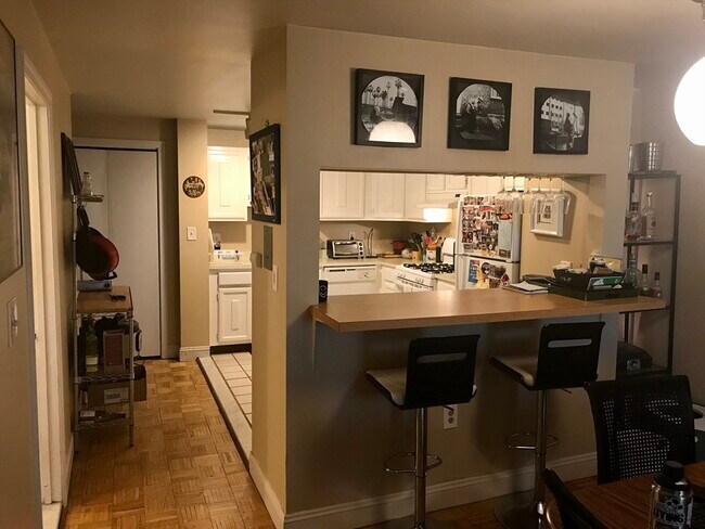 Foto del edificio - 99 W Fourth St