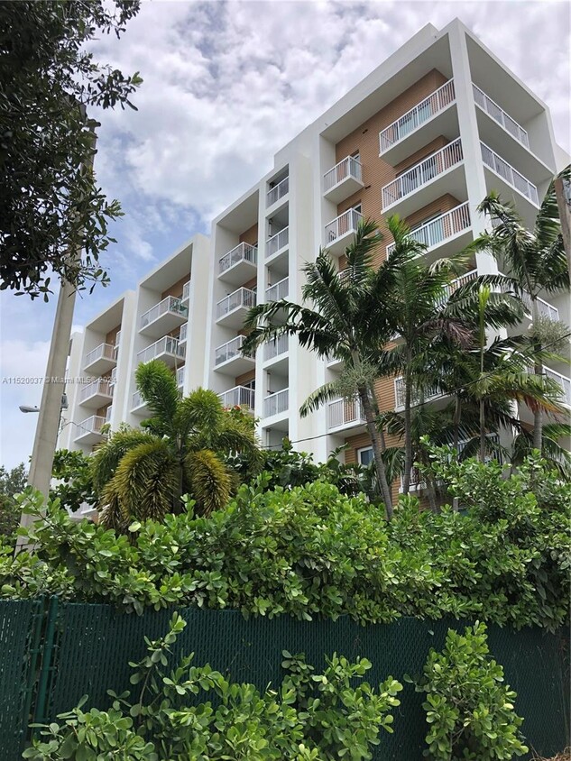 Primary Photo - 2740 SW 28th Terrace