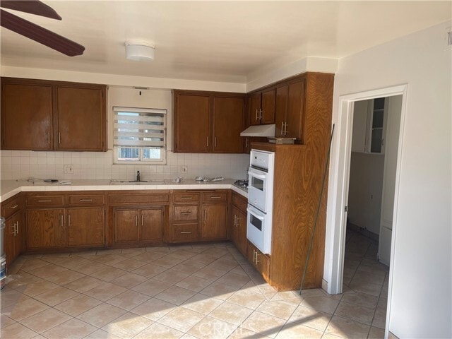 Building Photo - 1028 W 8th St