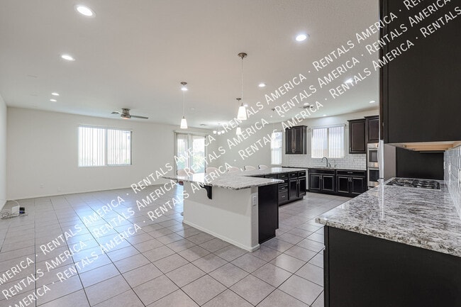 Building Photo - 15734 W McKinley St