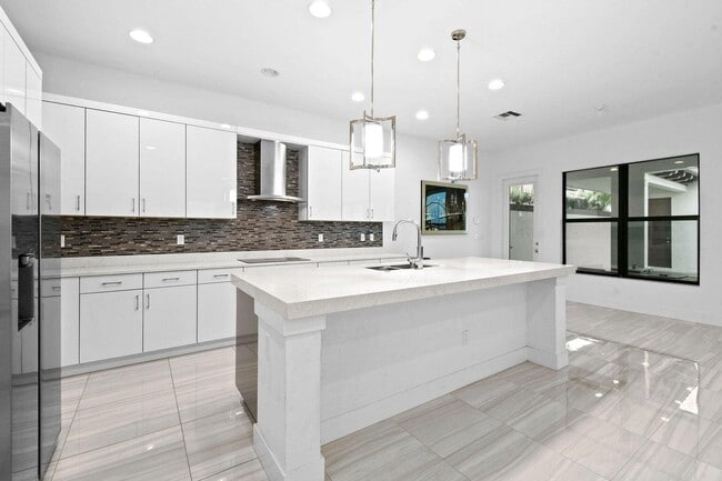 Foto del edificio - 1221 Faulkner Ter