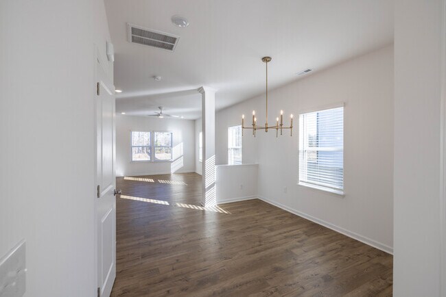 Foto del edificio - Brand New 4bd/2.5bath Home in Stonebridge Fairways- MOVE IN READY