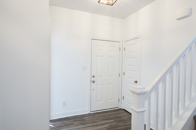 Foto del edificio - 14253 Larson Dr