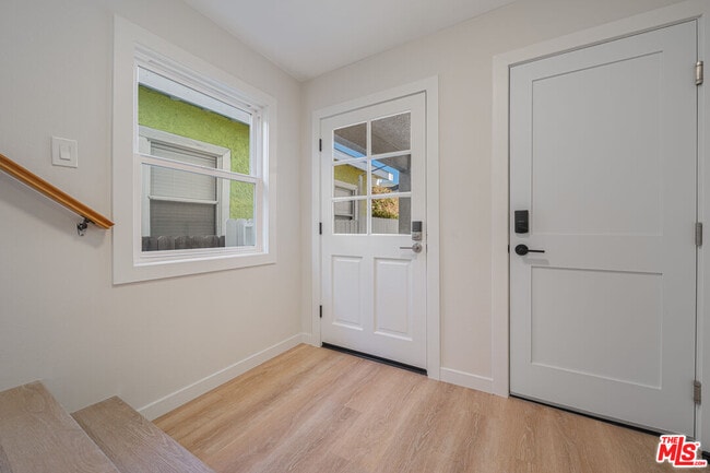 Building Photo - 1125 Manhattan Ave