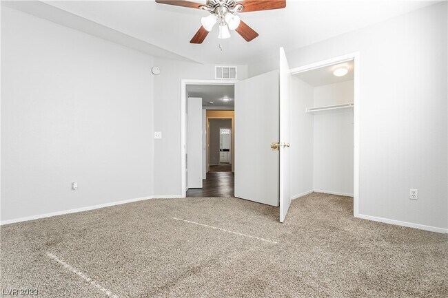 Foto del edificio - 8400 W Charleston Blvd