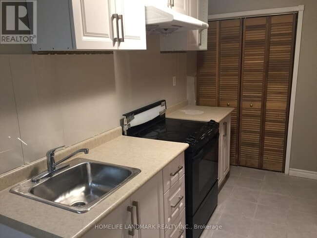 Building Photo - 2770 Quill Crescent