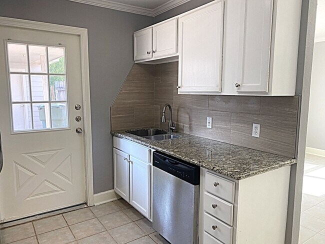 Foto del edificio - 3065 Willow Pl