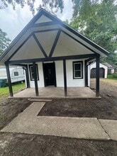 Building Photo - 1614 E Princeton Ave