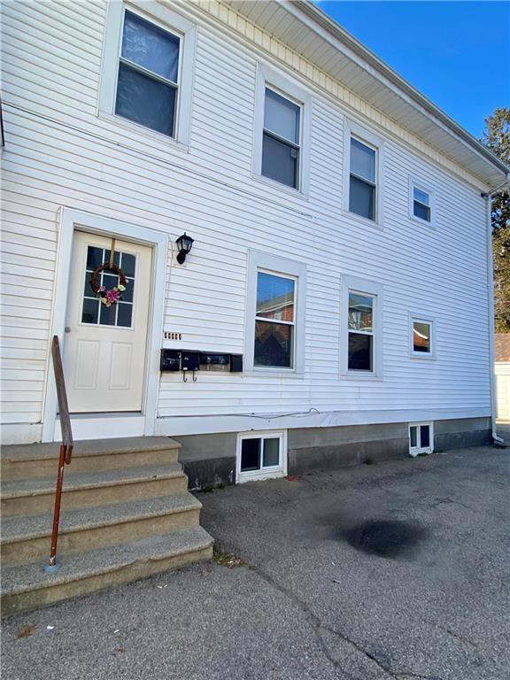 263 Bourne Ave Unit 1B, East Providence, RI 02916 Room for Rent in