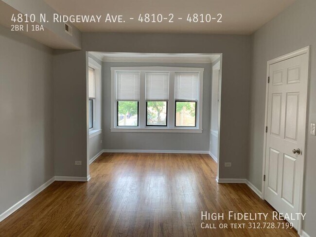 Foto del edificio - 4810 N Ridgeway Ave
