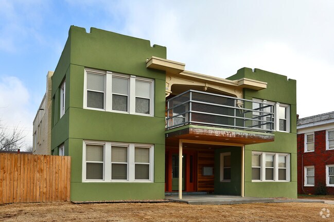 Foto del edificio - 1219-1221 NW 18th