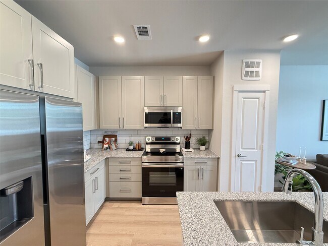 Foto del edificio - 1610 Campbell Rd