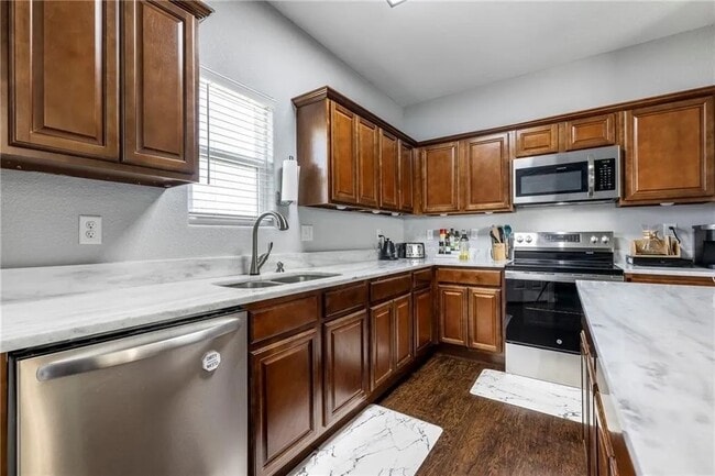 Kitchen - 805 NW 70th Ave